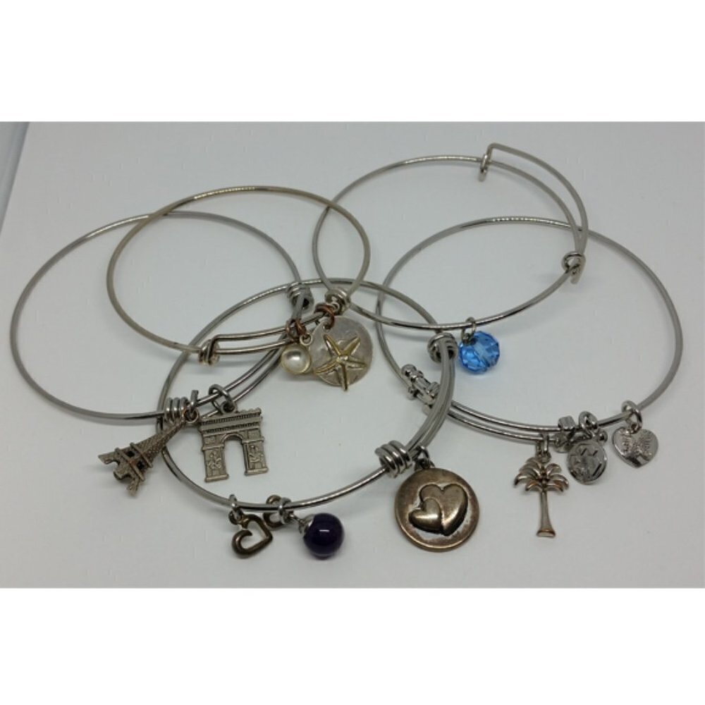 š
ŗBundle lot 5 various charm bangle bracelets stackable layering